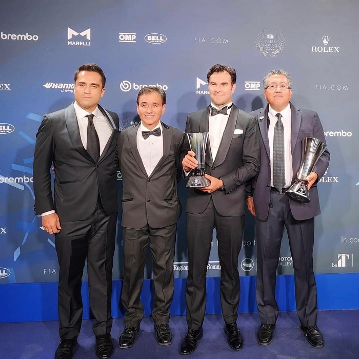 Mexicanos durante premiación de la FIA | 2022