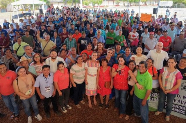 Claudia Sheinbaum con productores de Guerrero