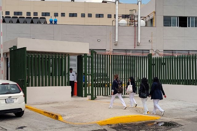 Enfermeras rumbo al Hospital San Alejandro del IMSS