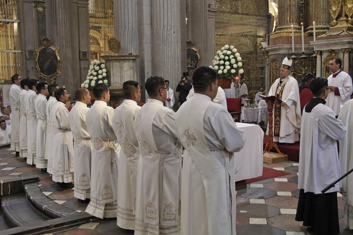 interior_1_sacerdotes_en_puebla.jpg