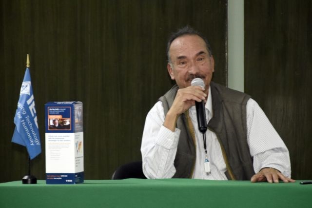 Estudiantes BUAP exponen proyectos de ciencia y tecnología
