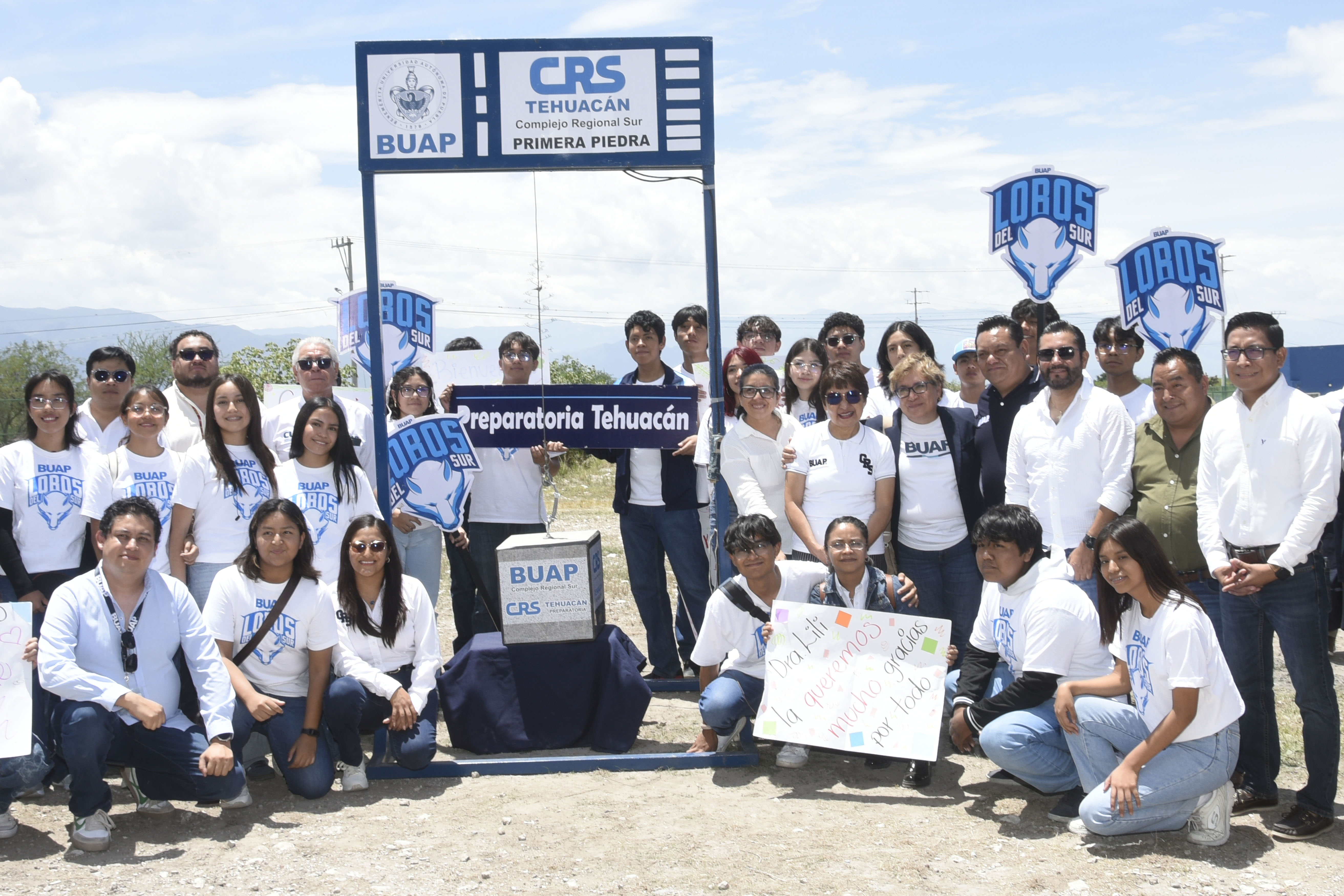Estudiantes de preparatoria del Complejo Regional Sur