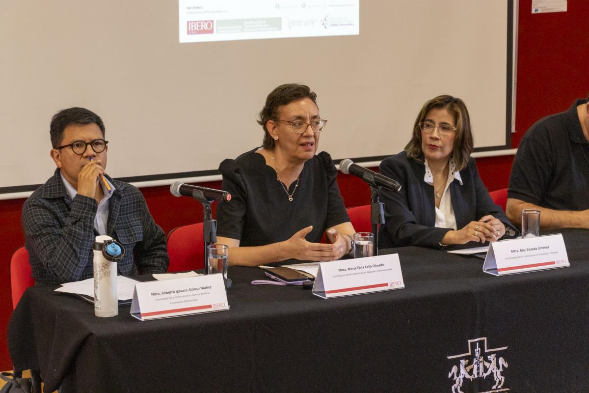 Académicos de Ibero Puebla