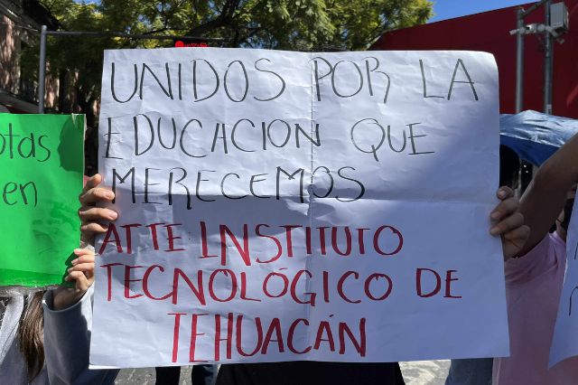 alumnos_del_tec_de_tehuacan__0.jpg
