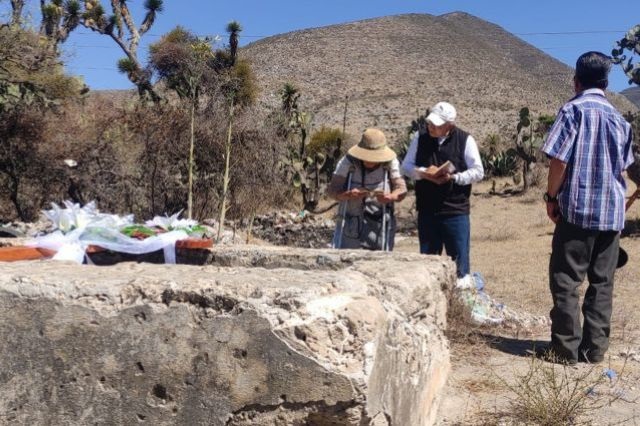 Activistas en búsqueda de víctimas de desaparición en Puebla