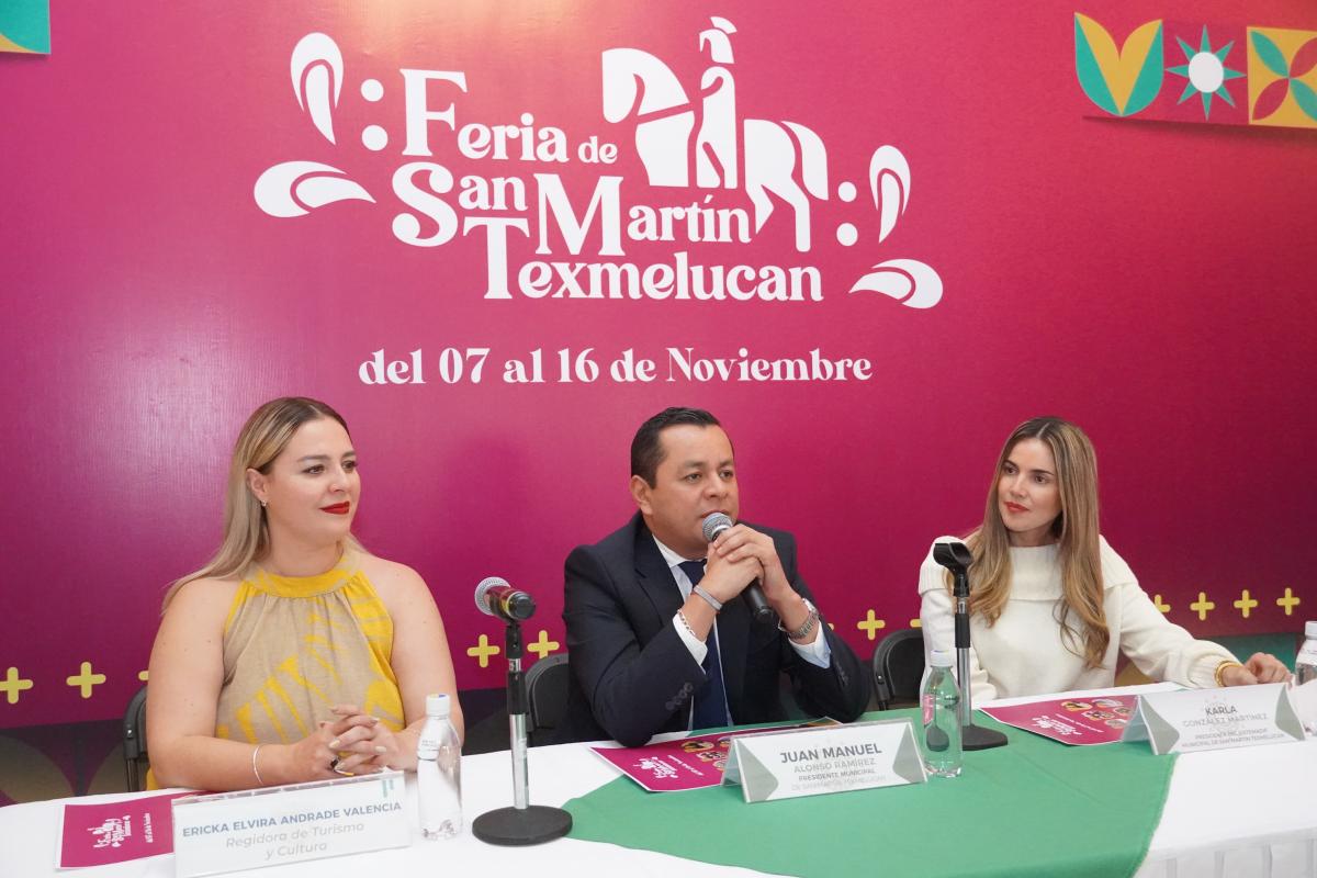 Presentan la cartelera de la feria de San Martín Texmelucan