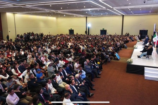 Asistentes al primer informe del senador por Morena, Ignacio Mier