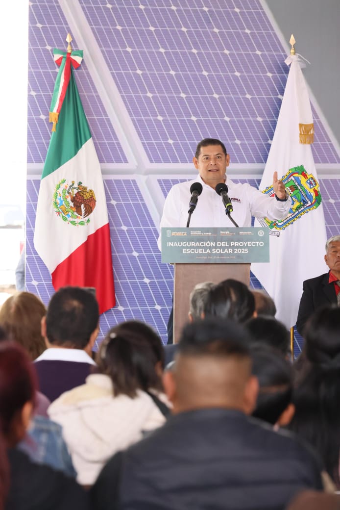 Alejandro Armenta en Primaria Ignacio Romero Vargas, 