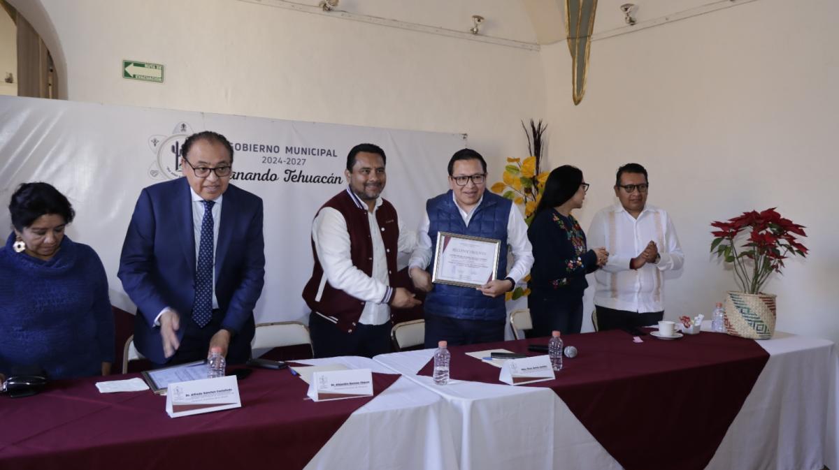 Firma Convenio de Tehuacán con UNAM