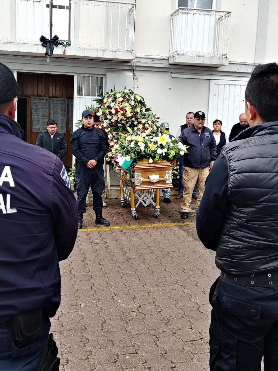 despiden_a_policia_de_ocotepec_que_murio_atropellado_en_la_amozoc-nautla_2.jpg