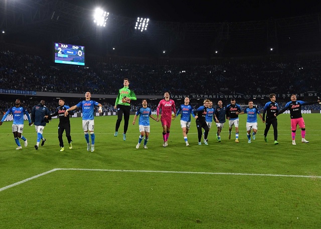 Equipo de Napoli festeja victoria ante Empoli | Serie A | 2022