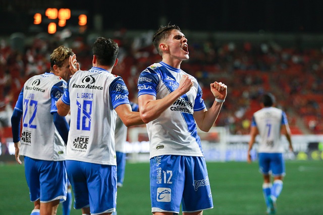 Israel Reyes festejando un gol con el Club Puebla | Club Puebla vs Tijuana | 2022