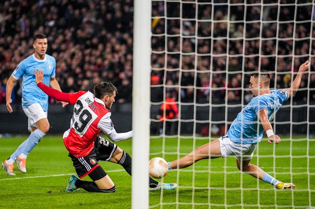 Anotación de Santiago Giménez en el Feyenoord vs Lazio | UEFA Europa League | 2022