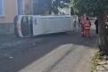Vuelca combi de la ruta S3 y deja tres personas lesionadas