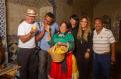 María Elena Velasco con el staff de la Revista Puebla dos22