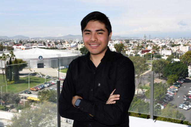 alumno de la Facultad de Ciencias de la Electrónica de la BUAP, Kevin Gutiérrez Soto