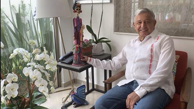 Foto / @lopezobrador_