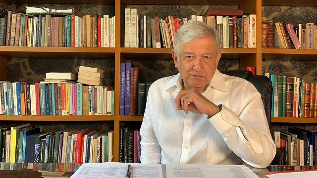 Foto / @lopezobrador_