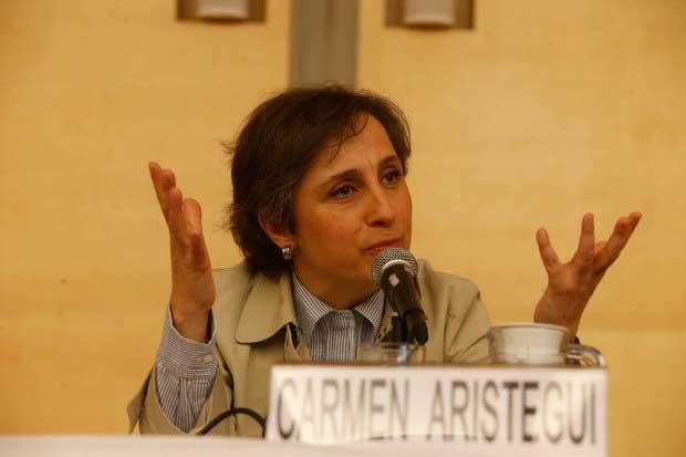 La periodista Carmen Aristegui durante una conferencia organizada por El Colegio de Mexico, el 17 de abril de 2015. Foto Carlos Ramos Mamahua