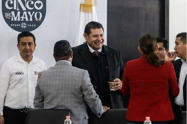 Alejandro Armenta Mier, gobernador de Pueba