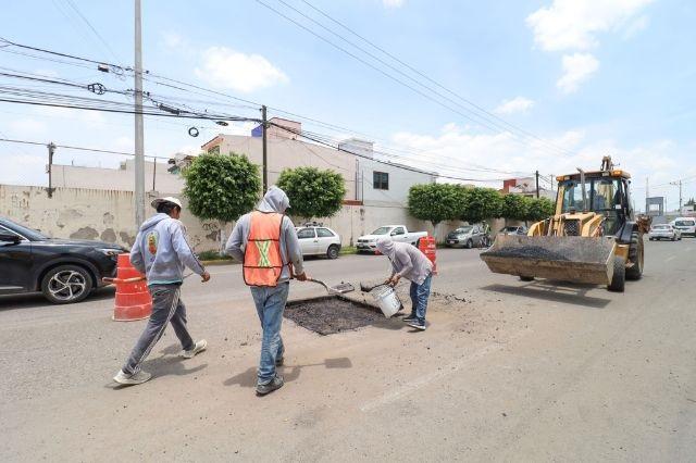 Sergio Salomón refirió que el gobierno estatal está realizando el Bacheo Nocturno con su propio presupuesto