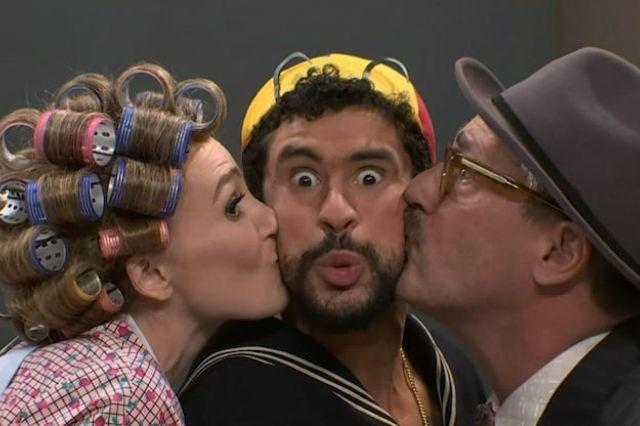 Bad Bunny enloquece redes al transformarse en Quico en SNL