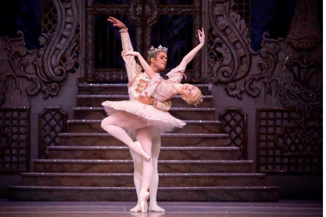 Disfruta del ballet el Cascanueces en el Teatro de la ciudad