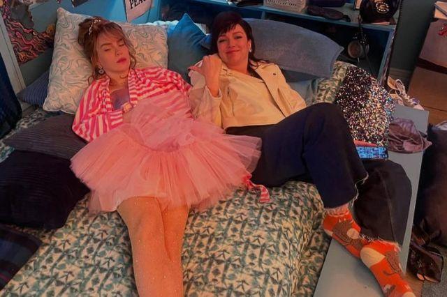 Belinda cambia de guion: besa a Regina y deja atrás a Parra