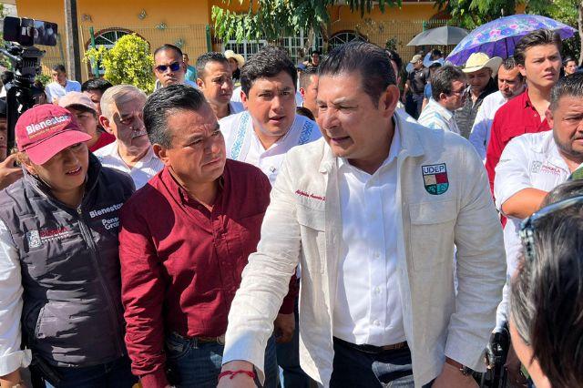 Carlos Barragán y Alejandro Armenta en Xicotepec