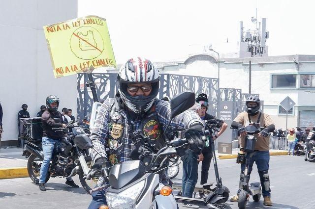 Motociclistas contra la Ley Chaleco
