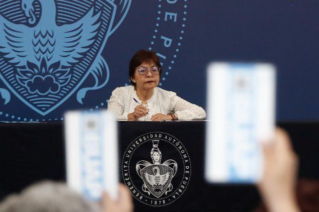 Rectora de la BUAP ante el Consejo Universitario