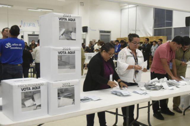 conteo de votos en la BUAP