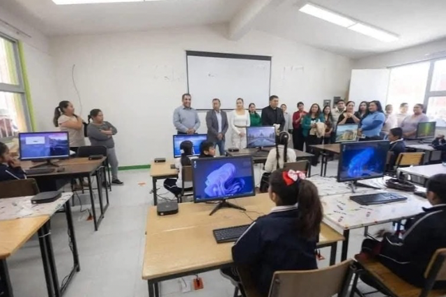 Roban computadoras 