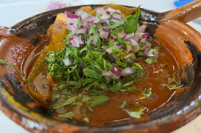  Mole de Caderas