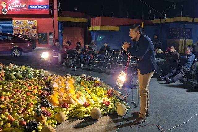 Cumple su promesa a la Virgen
