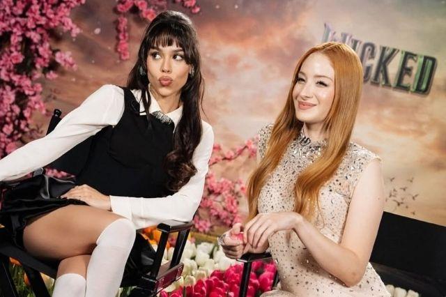 Danna y Ceci regresan a Oz y dan voz a la nueva película de Wicked por siempre