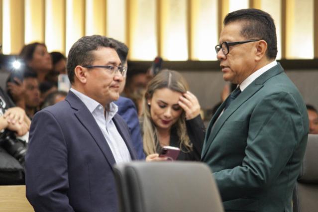 Diputados en el salón de plenos del Congreso de Puebla
