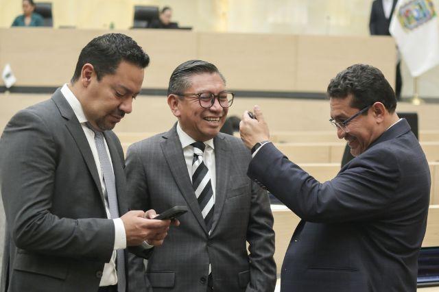 Diputados del Congreso de Puebla en el pleno