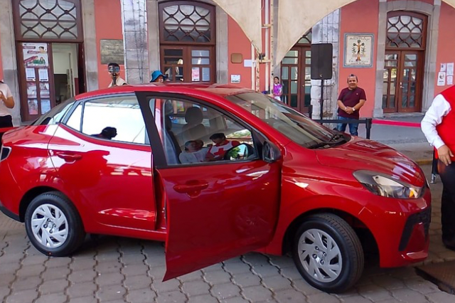 Auto para la Cruz Roja
