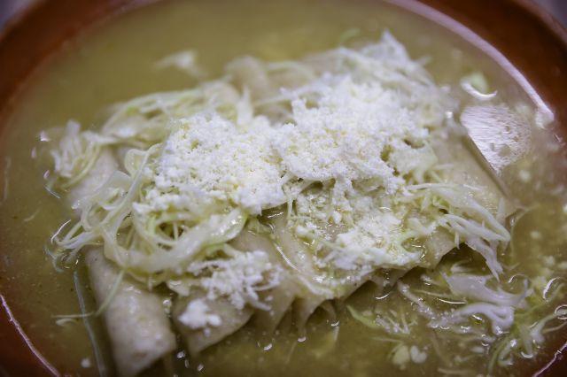 Proponen declarar enchiladas de Huauchinango patrimonio cultural