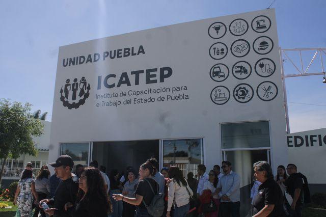 Fachada de un edificio de ICATEP