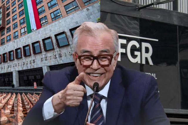 Gobernador Rubén Rocha Moya con edificio de la FGR al fondo 