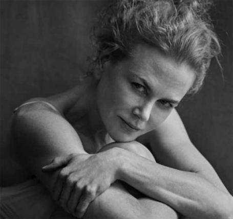 La belleza clásica de Nicole Kildman aparece en este hermoso calendario