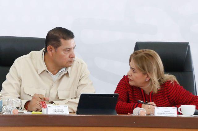 Gobernador de Puebla y secretaria de Finanzas