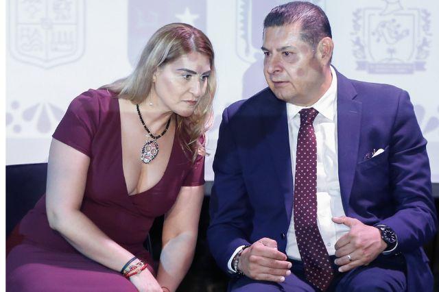 Idamis Pastor y Alejandro Armenta