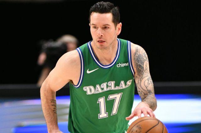 J.J. Redick critica a Lakers tras caída ante Suns en la NBA