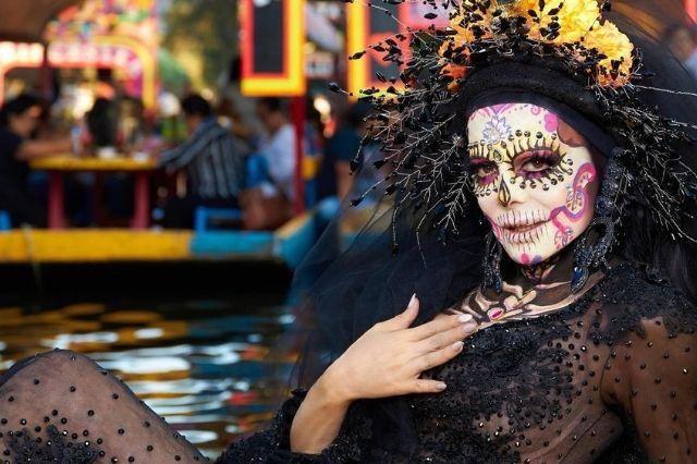 Maribel Guardia se convierte en catrina y protagoniza momento viral en Xochimilco