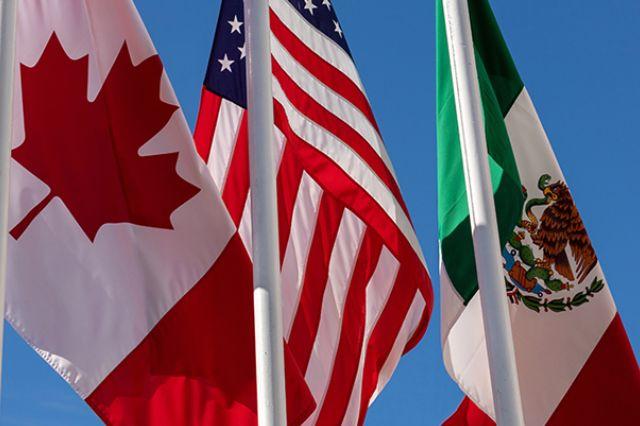 Banderas de Canadá, Estados Unidos y México