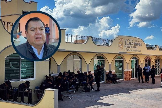 Policías de Tlacotepec 