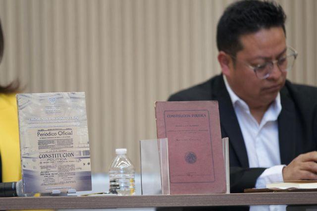 Presentación de un libro en el Congreso de Puebla